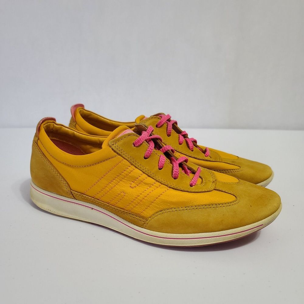 Ecco Saffron Jogga Lace Up Shoes Women's Size 8 / 39 Mustard Yellow Pink